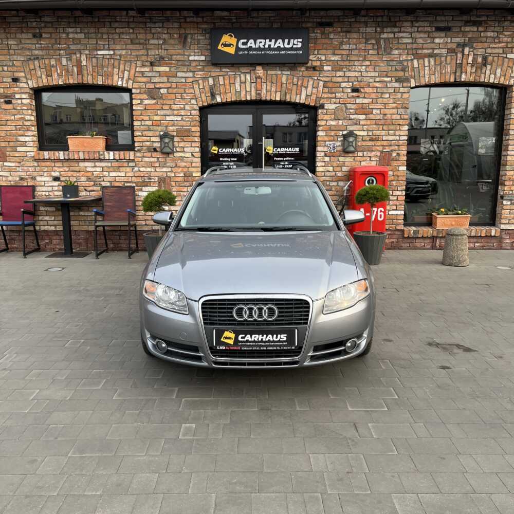 Audi A4 2005 г 253386 км