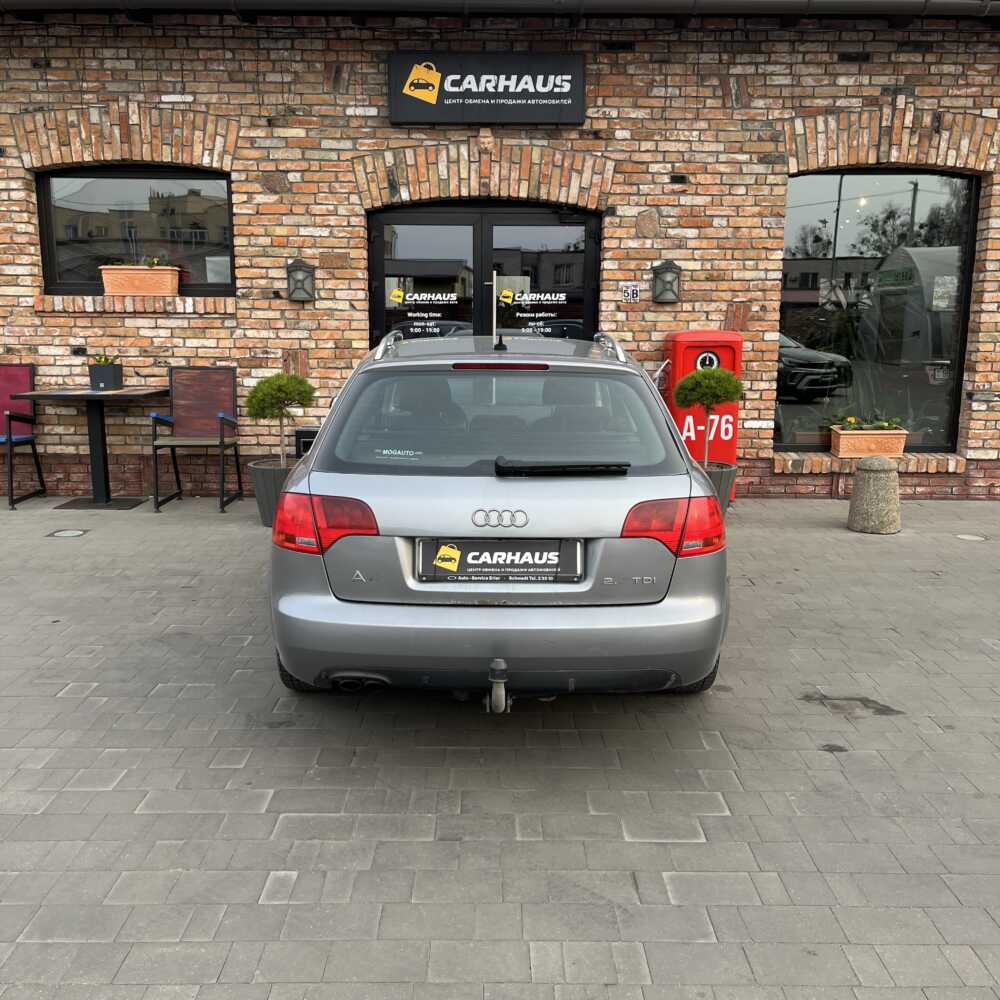 Audi A4 2005 г 253386 км